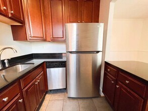 3026 Wisconsin Ave in Washington, DC - Building Photo - Building Photo