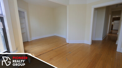 428 W Belden Ave in Chicago, IL - Foto de edificio - Building Photo