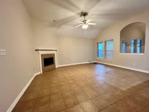 30511 Riverstone Springs Dr in Spring, TX - Building Photo - Building Photo