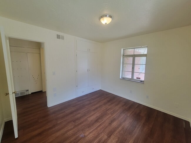 4209 NW 17th St in Oklahoma City, OK - Building Photo - Building Photo