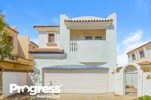 1022 N Henry Dr in Chandler, AZ - Building Photo