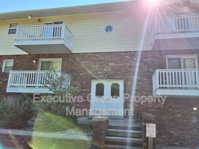 property at 1178 Lois Ln