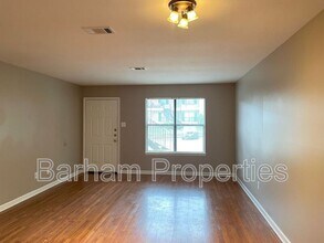 4133 NE Stallings Dr in Nacogdoches, TX - Building Photo - Building Photo