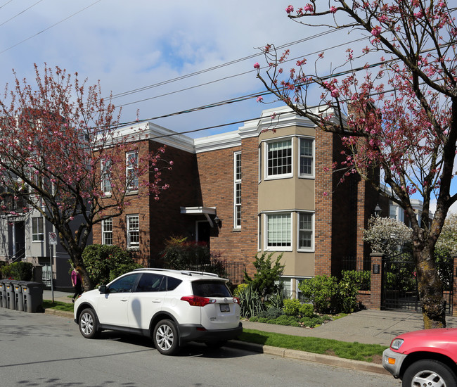 1359-1367 W 7th Ave in Vancouver, BC - Building Photo - Primary Photo