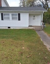 307 Florida Ave in Oak Ridge, TN - Building Photo