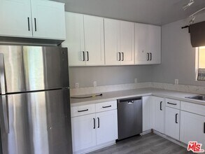 6556 Forbes Ave in Los Angeles, CA - Building Photo - Building Photo