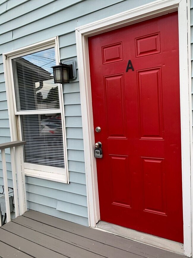 406 W Clay St-Unit -#A in Mebane, NC - Building Photo - Building Photo