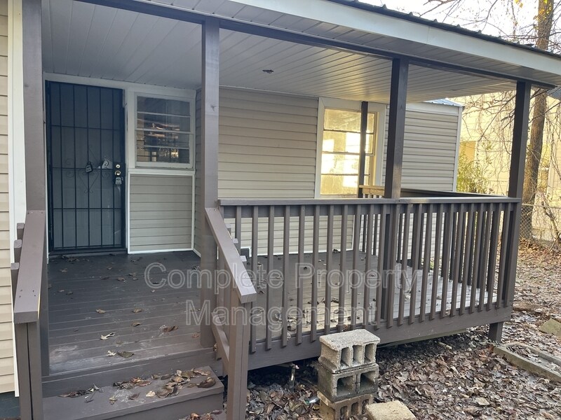 6721 Grasselli Rd in Fairfield, AL - Building Photo