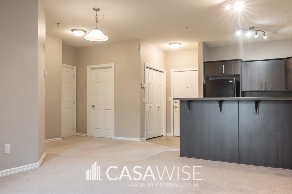 263-263 Macewan Rd in Edmonton, AB - Building Photo