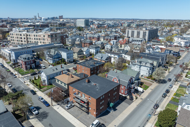 Cary Place Condominiums in Chelsea, MA - Foto de edificio - Building Photo