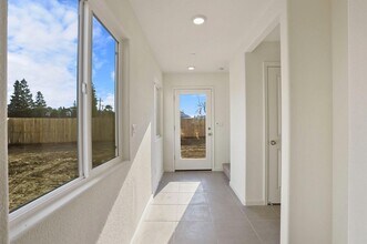 3120 Kuppens Way in Modesto, CA - Building Photo - Building Photo