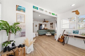 3765 21st Ave S in St. Petersburg, FL - Foto de edificio - Building Photo