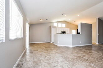 717 Azure Banks Ave in North Las Vegas, NV - Building Photo - Building Photo