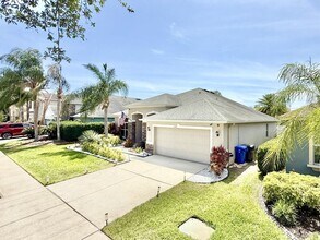 11449 Newgate Crest Dr in Riverview, FL - Building Photo - Building Photo