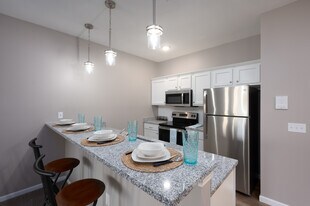 Ivy Terrace in Lapeer, MI - Building Photo