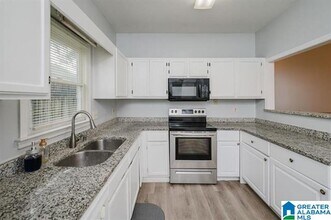 218 Carl Nichols Dr in Pelham, AL - Building Photo - Building Photo