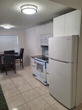 651 SW 66th Ave in Miami, FL - Building Photo - Building Photo