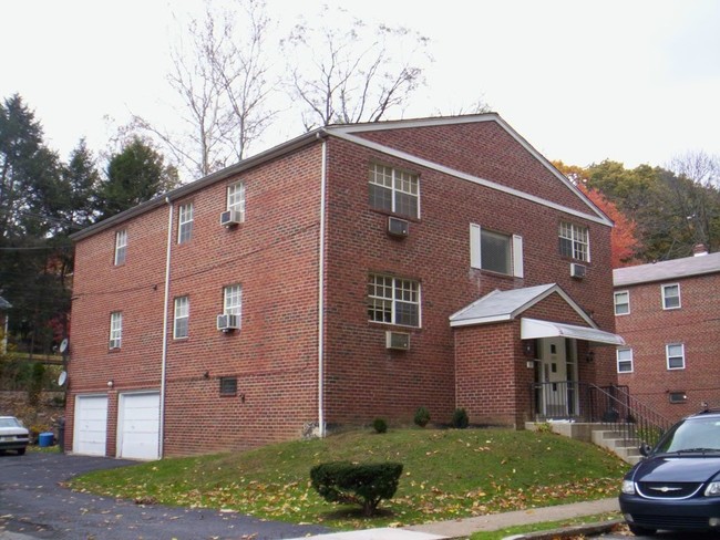 508 Stidman Dr in Springfield, PA - Building Photo - Building Photo