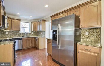 1116 44th Pl SE, Unit 1104 in Washington, DC - Building Photo - Building Photo