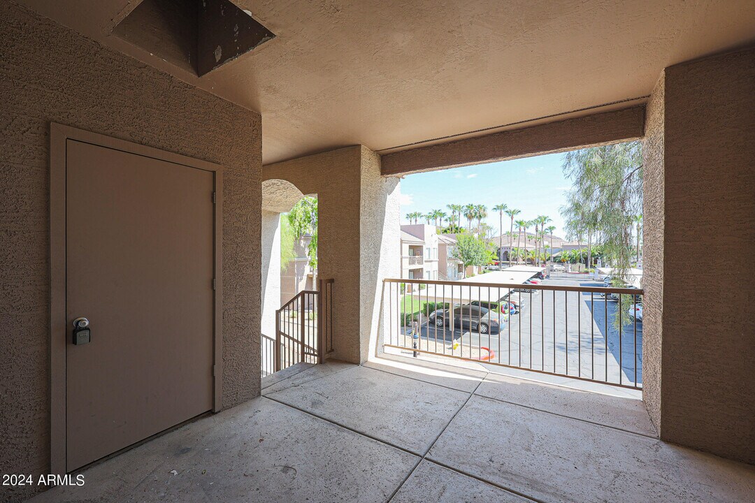 17017 N 12th St in Phoenix, AZ - Building Photo