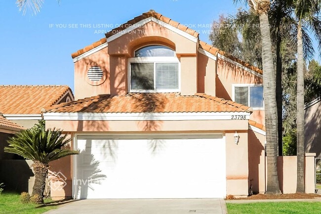 property at 23798 Vía Olivia