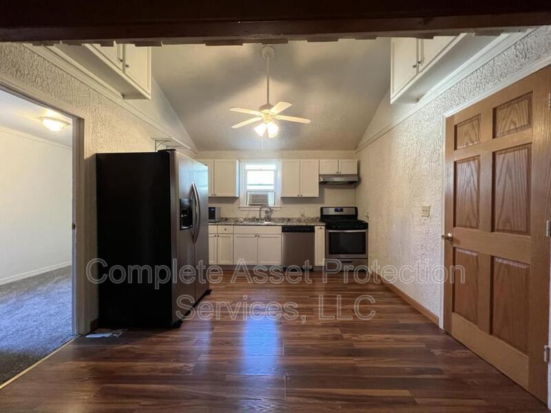 3805 Roche St in Hobart, IN - Building Photo