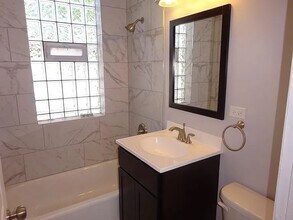 5354 W Byron St in Chicago, IL - Building Photo - Building Photo