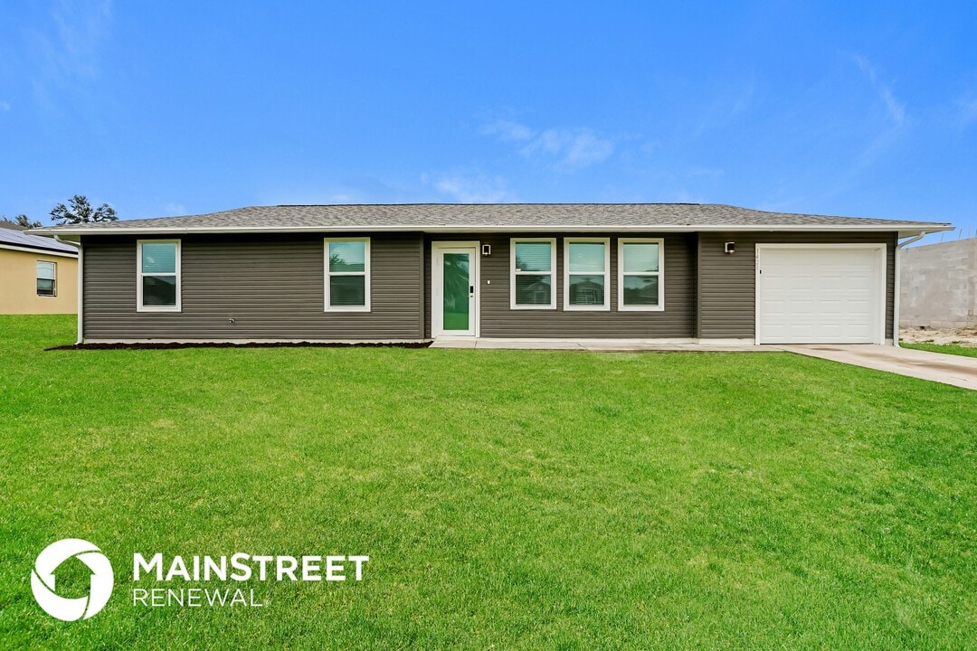 1421 NE 18th Ave in Cape Coral, FL - Building Photo