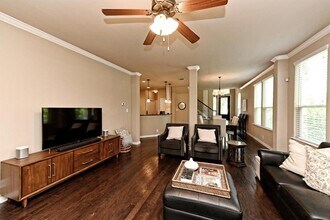 411 S Meadowlark St in Austin, TX - Building Photo - Building Photo