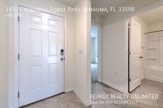 16529 Windmill Forge Pass in Wimauma, FL - Building Photo - Building Photo