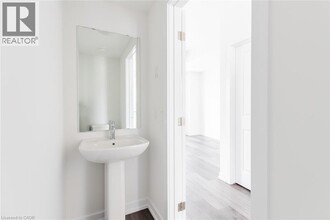 70 Kenesky Dr in Hamilton, ON - Building Photo - Building Photo