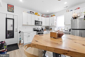 2400 Germantown Ave in Philadelphia, PA - Building Photo - Building Photo