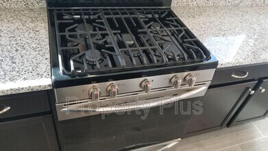 2213 W Carol Ann Way in Phoenix, AZ - Building Photo - Building Photo