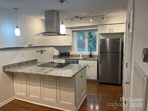 433 W 8th St in Charlotte, NC - Building Photo - Building Photo