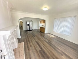 2051-2053 W 54th St in Los Angeles, CA - Building Photo