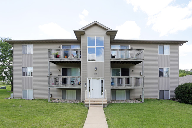 Jacolyn Corner Condos Apartments in Cedar Rapids, IA - Foto de edificio - Building Photo