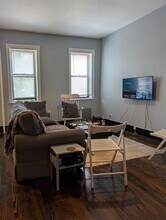 187 Montgomery St in Jersey City, NJ - Building Photo - Building Photo