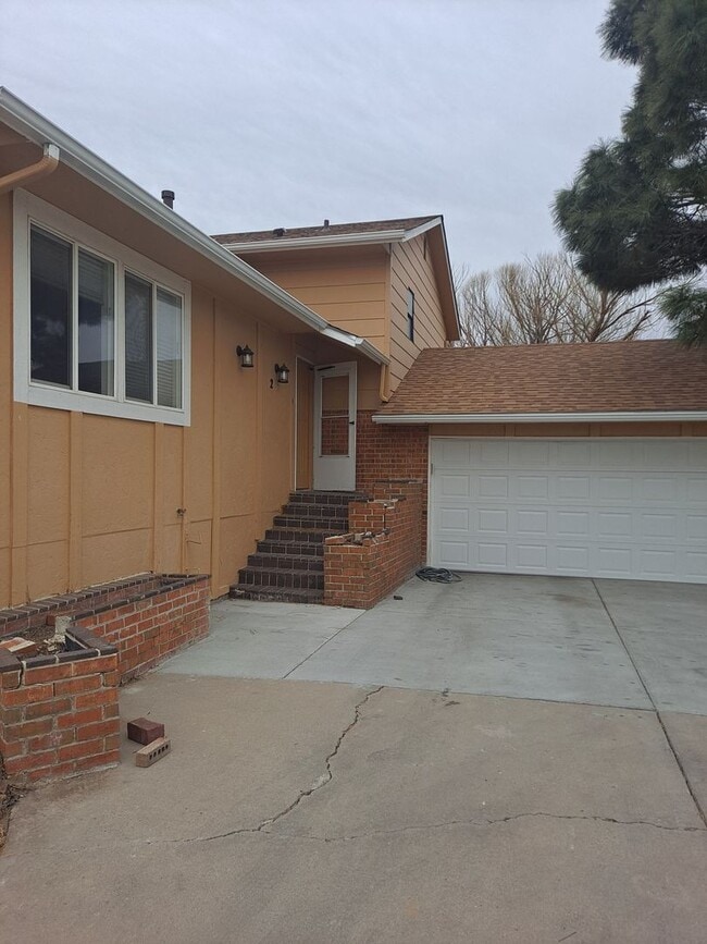 property at 2 Carefree Ln