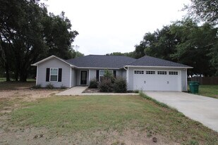 1315 Mayfield Dr in Sumter, SC - Building Photo