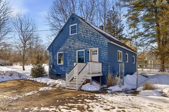 29 Lovell Rd in Stratham, NH - Building Photo - Building Photo