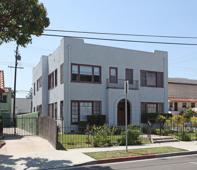 5810 Seville Ave in Huntington Park, CA - Building Photo - Building Photo