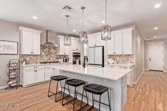 7609 West Odeum Ln in Phoenix, AZ - Building Photo - Building Photo