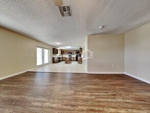 8051 Foxdale Dr in Jacksonville, FL - Building Photo - Building Photo