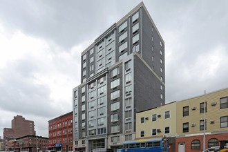 Echelon Condominiums in Long Island City, NY - Building Photo - Building Photo