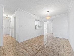 7121 SW 102nd Ct in Miami, FL - Building Photo - Building Photo