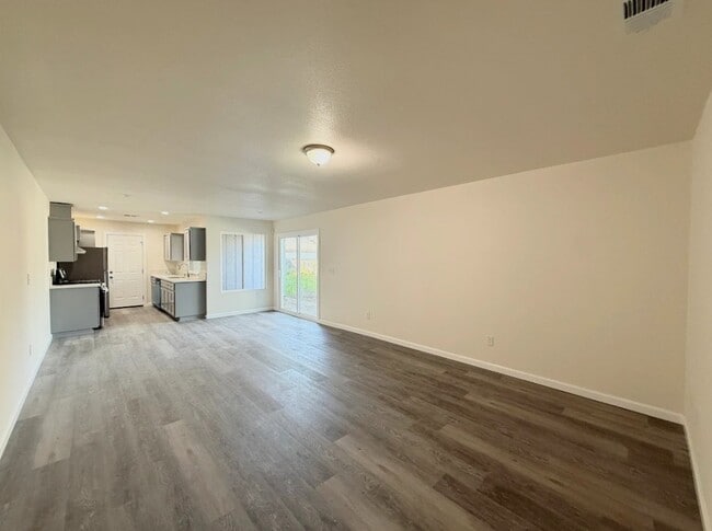 1422 Lansing St, Unit NA in Merced, CA - Foto de edificio - Building Photo