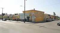 Las Casitas in San Diego, CA - Foto de edificio - Building Photo