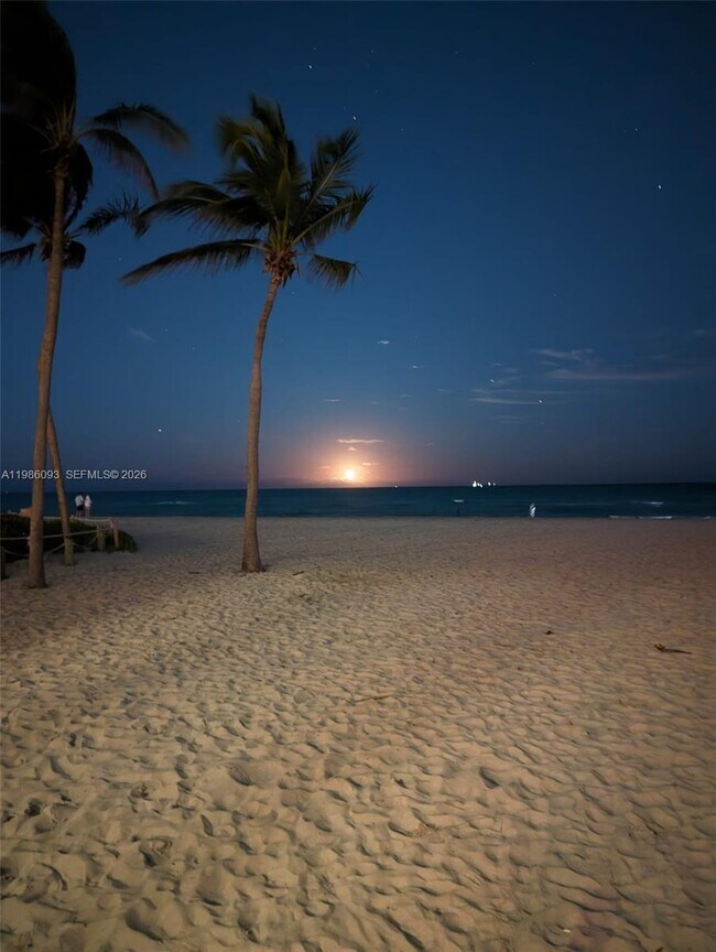 1501 S Surf Rd in Hollywood, FL - Building Photo - Building Photo