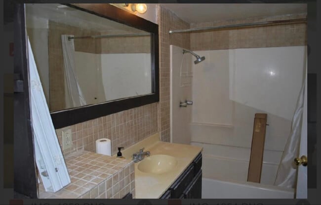 82481 Valencia Ave in Indio, CA - Building Photo - Building Photo