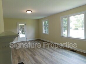 8000 Atlee Rd in Mechanicsville, VA - Building Photo - Building Photo
